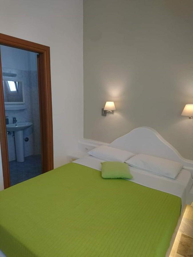 Ino Hotel Kamari  Luaran gambar